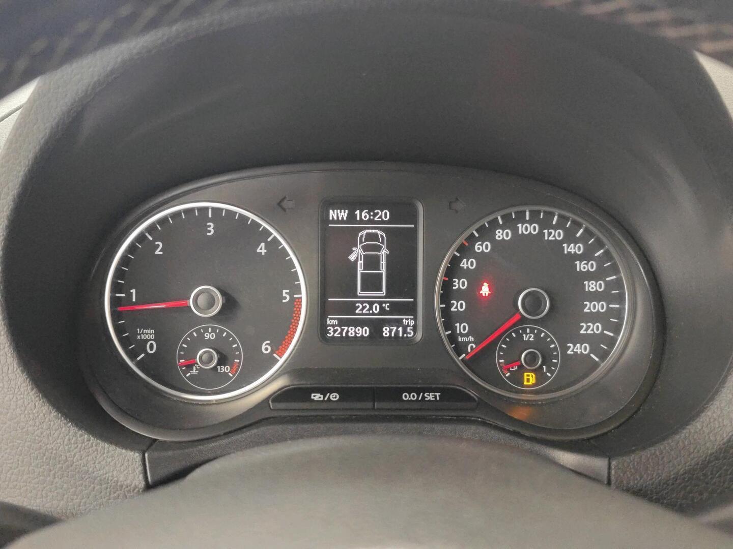 VOLKSWAGEN Amarok 2014