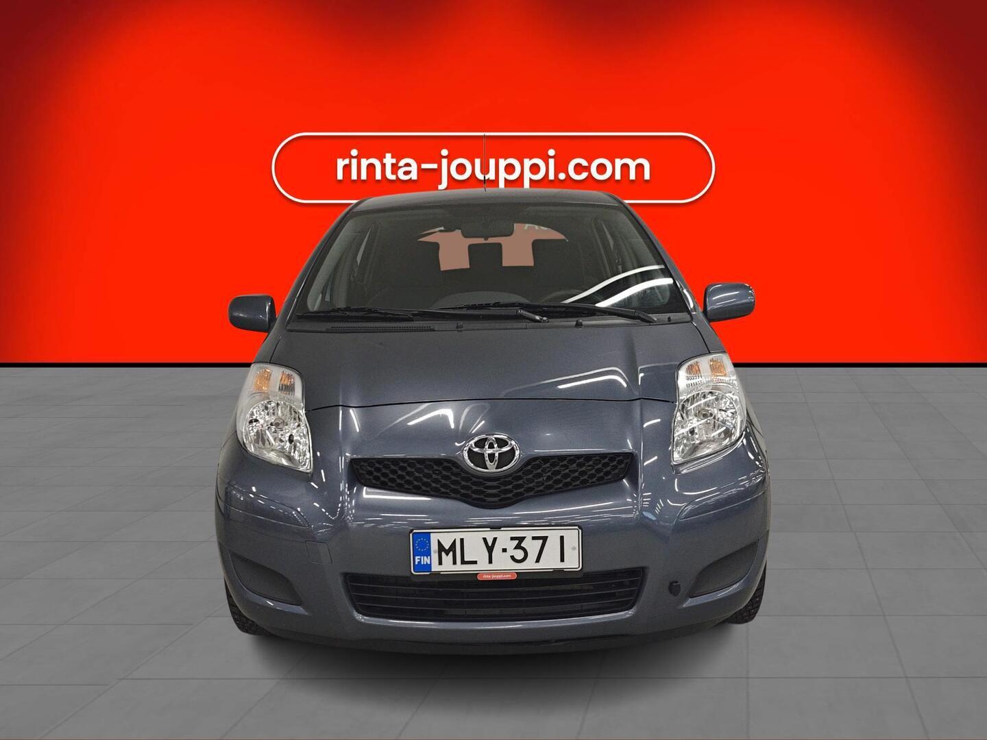 TOYOTA Yaris 2009