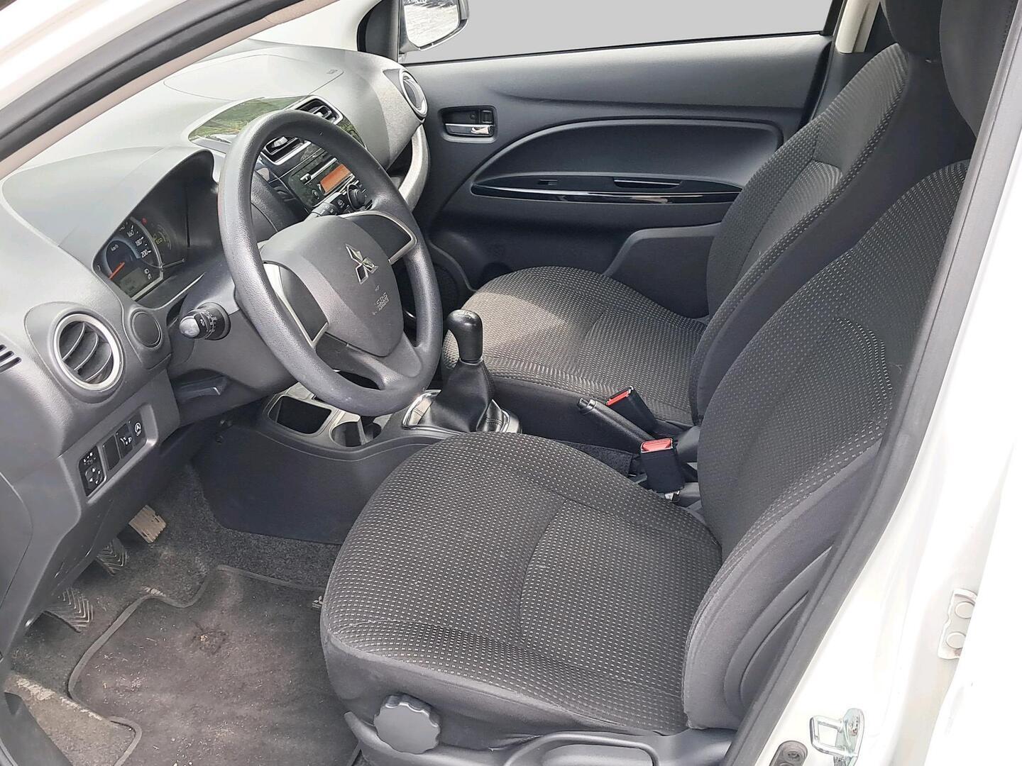 MITSUBISHI Space Star 2017
