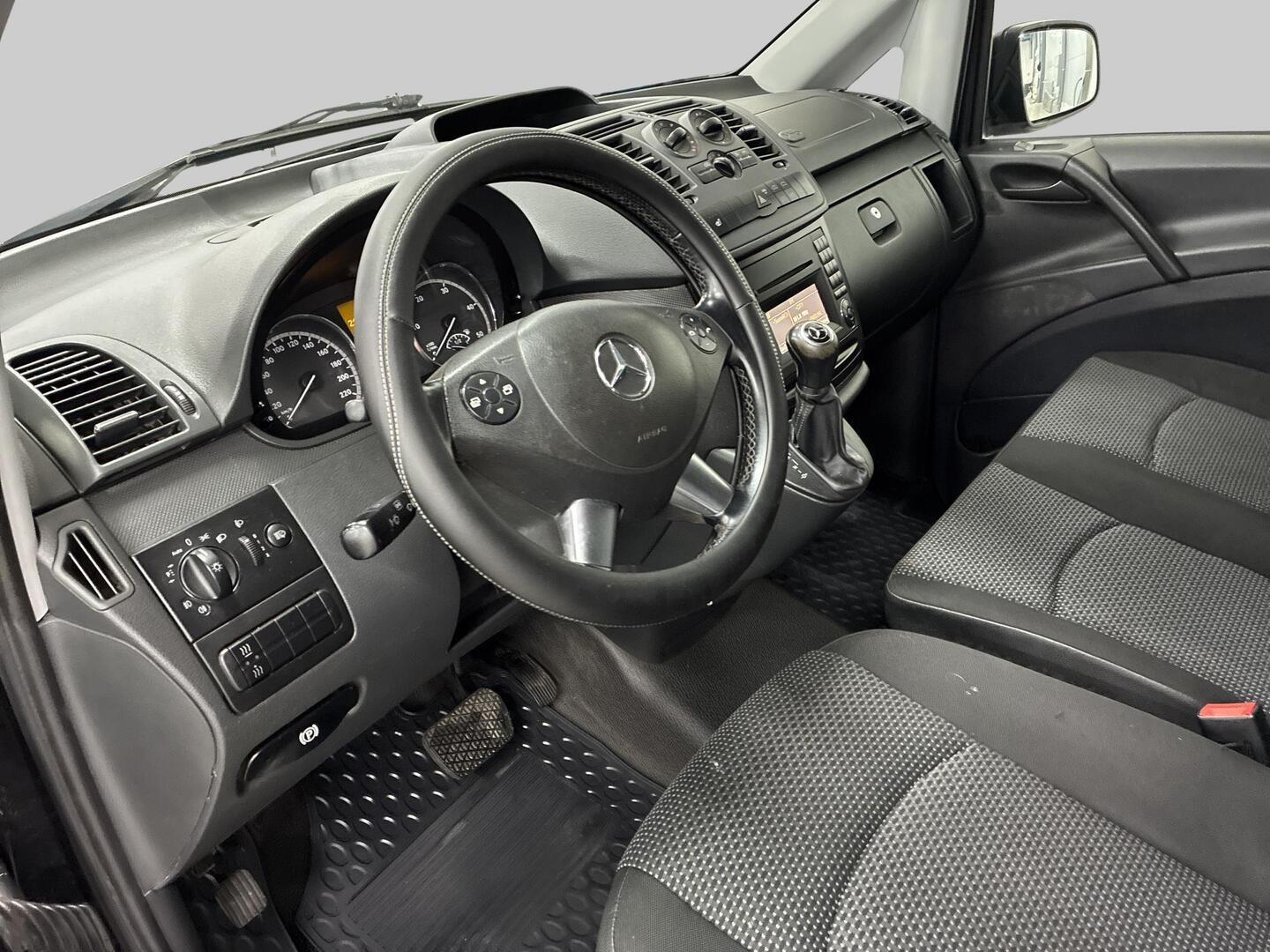 MERCEDES-BENZ Vito 2012