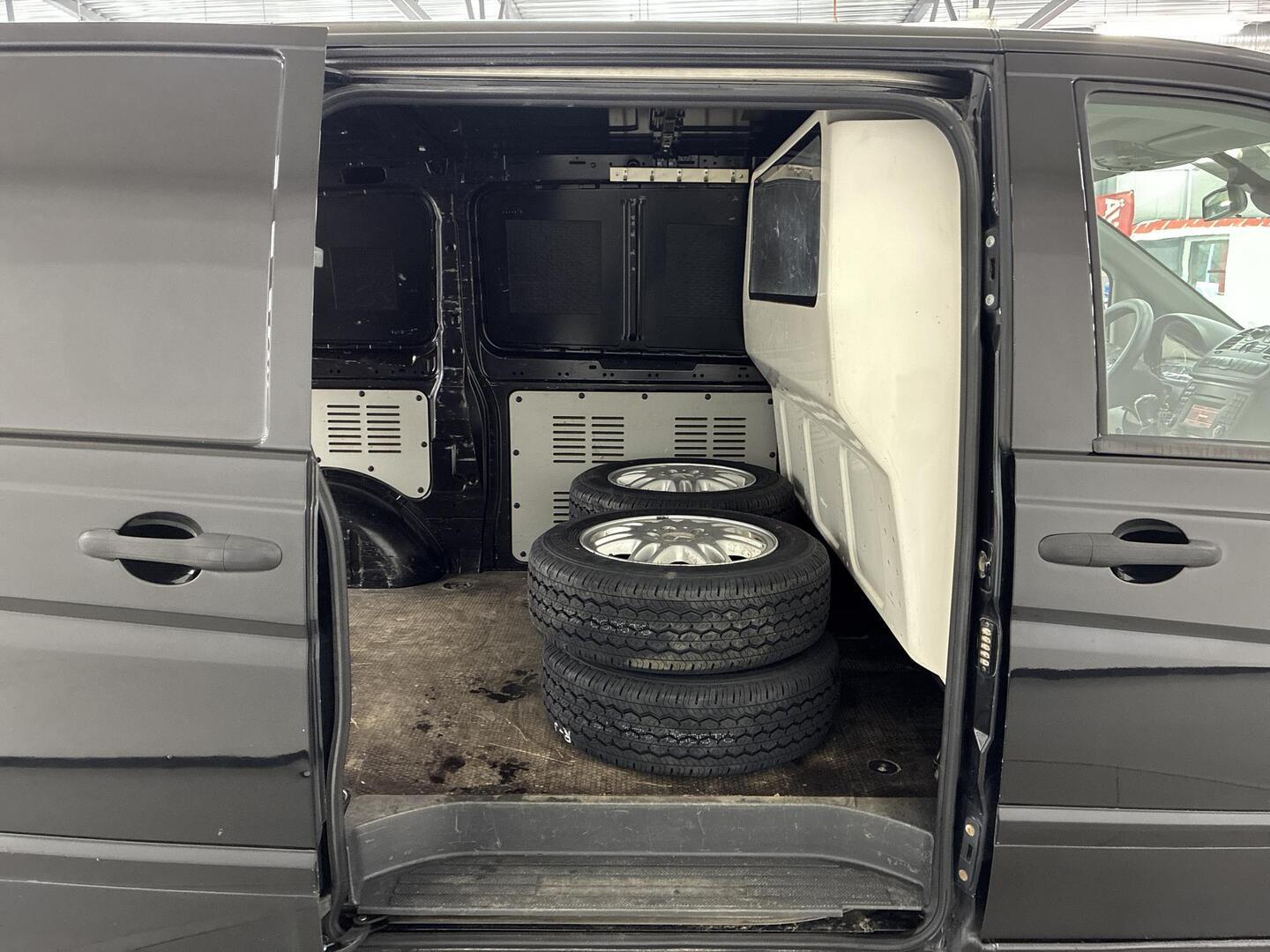 MERCEDES-BENZ Vito 2012