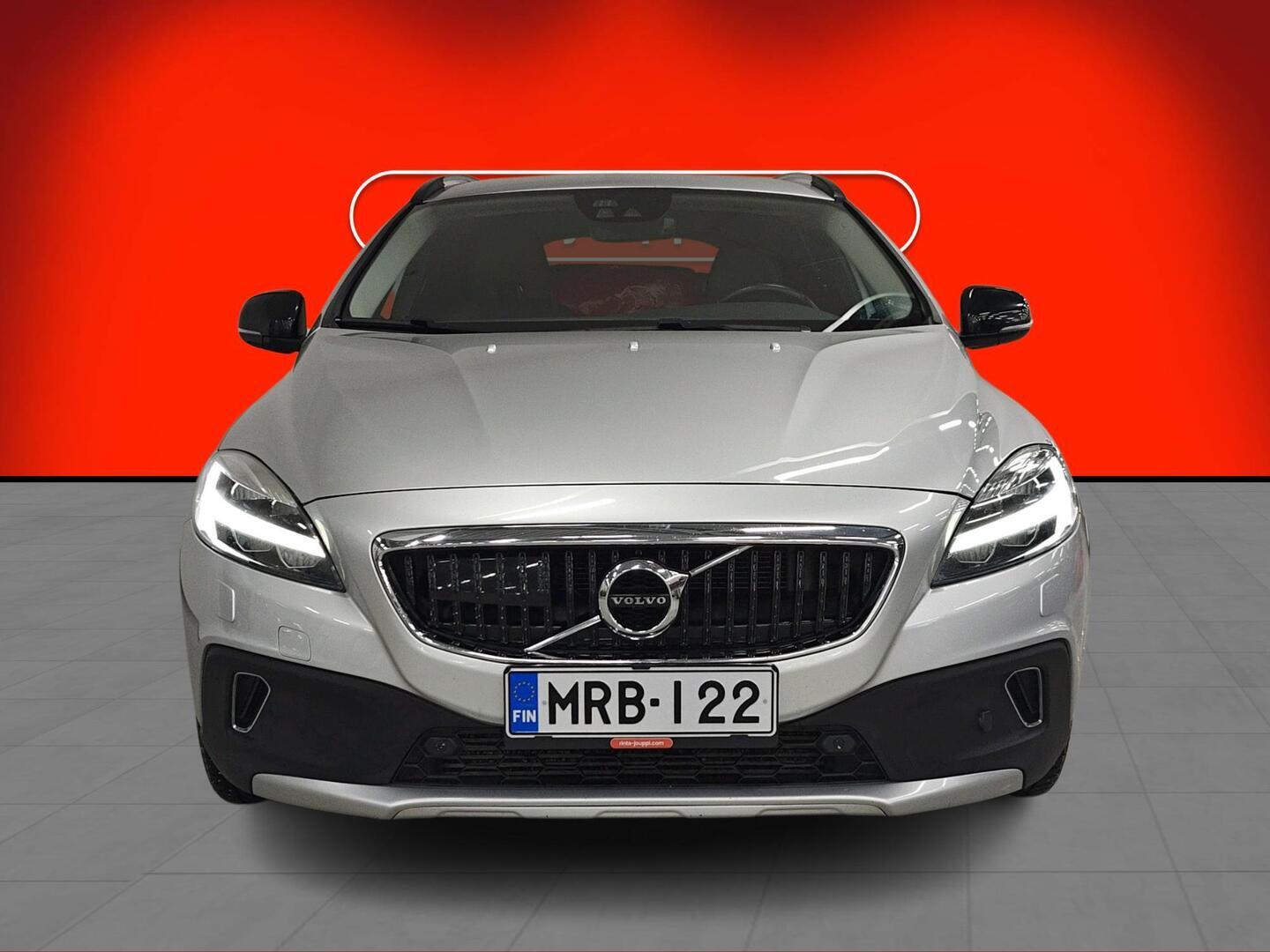 VOLVO V40 Cross Country 2016