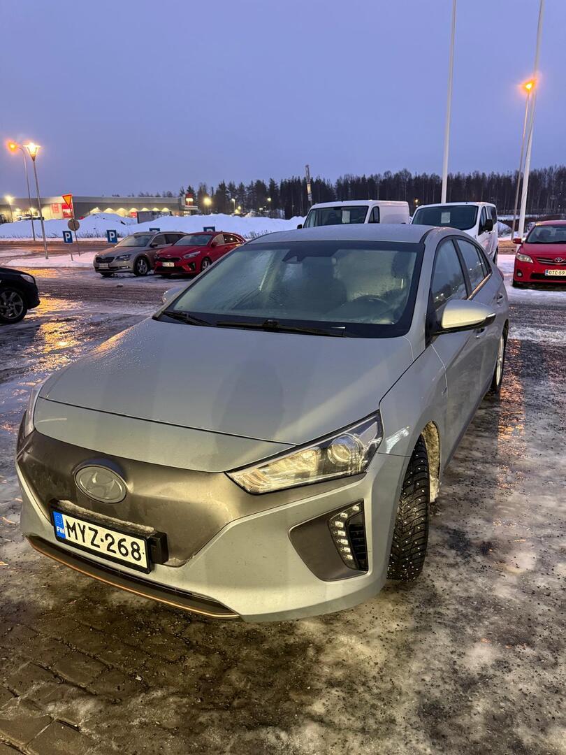 HYUNDAI IONIQ electric 2018