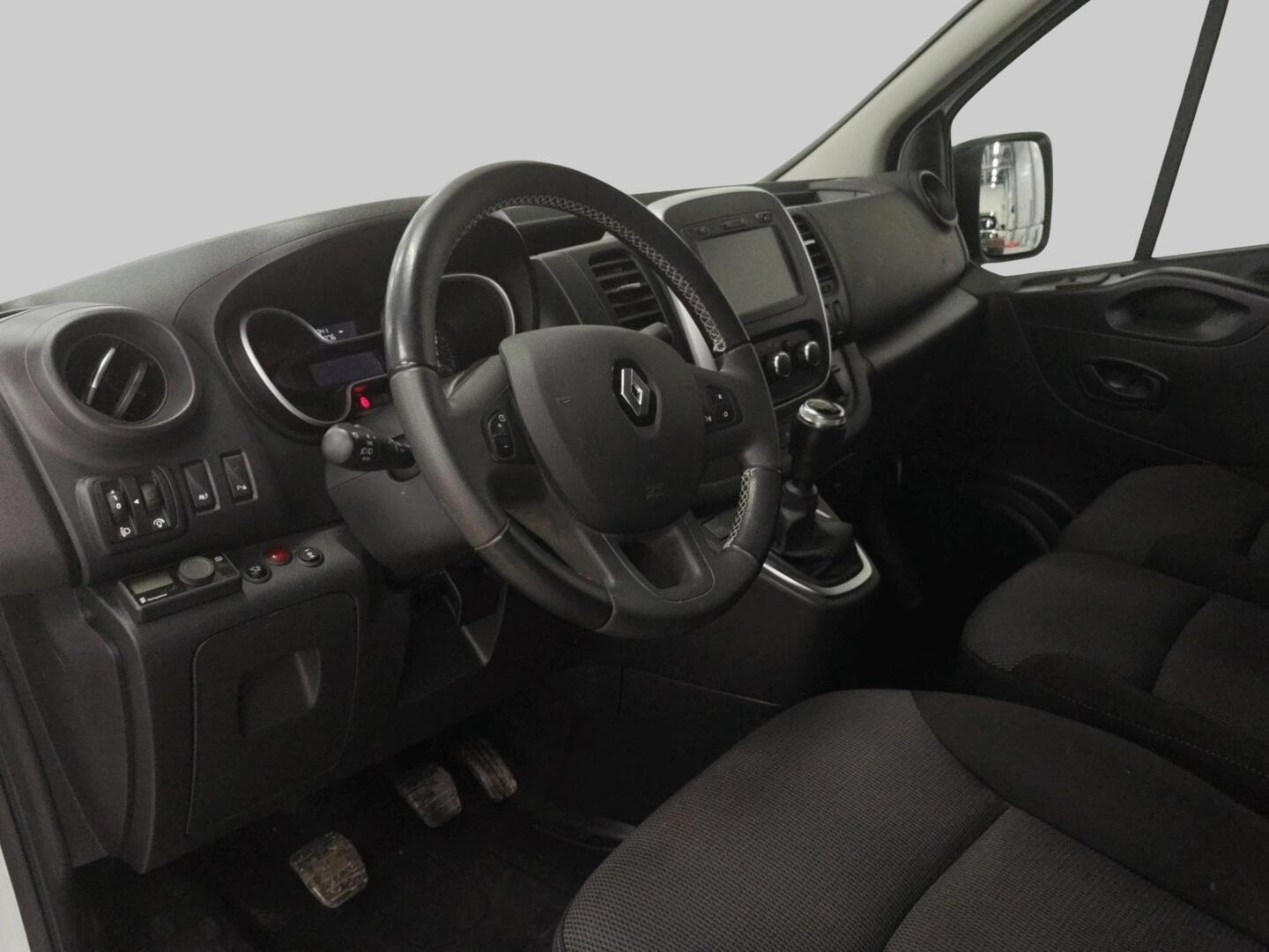RENAULT Trafic 2021