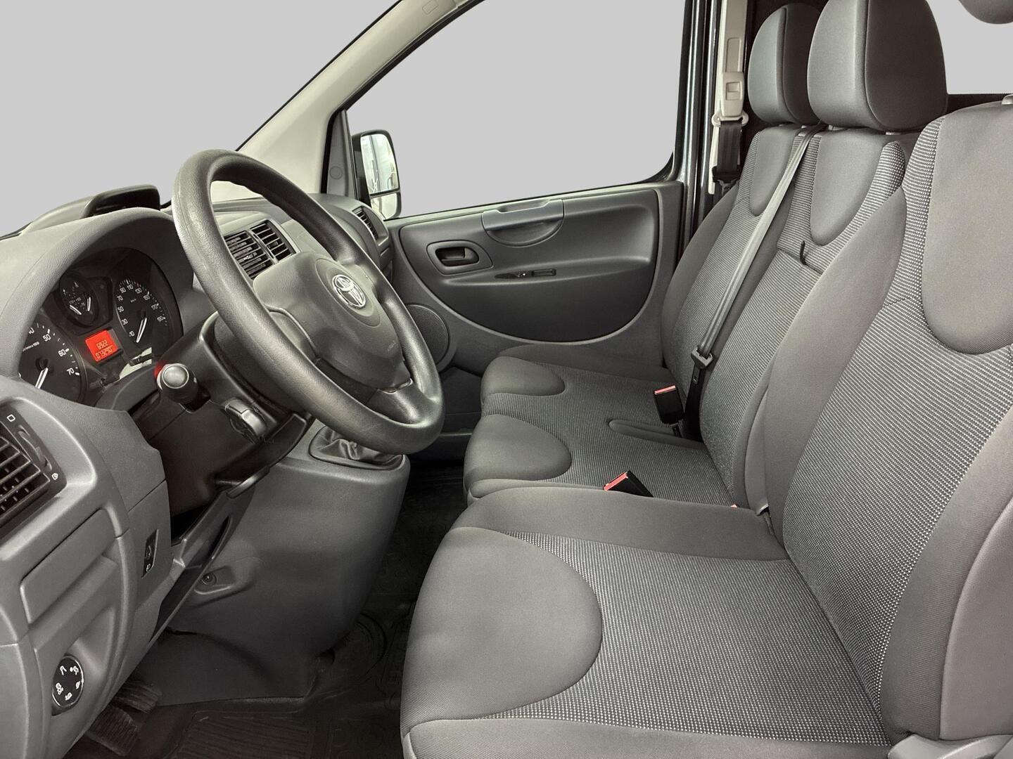 TOYOTA Proace 2013