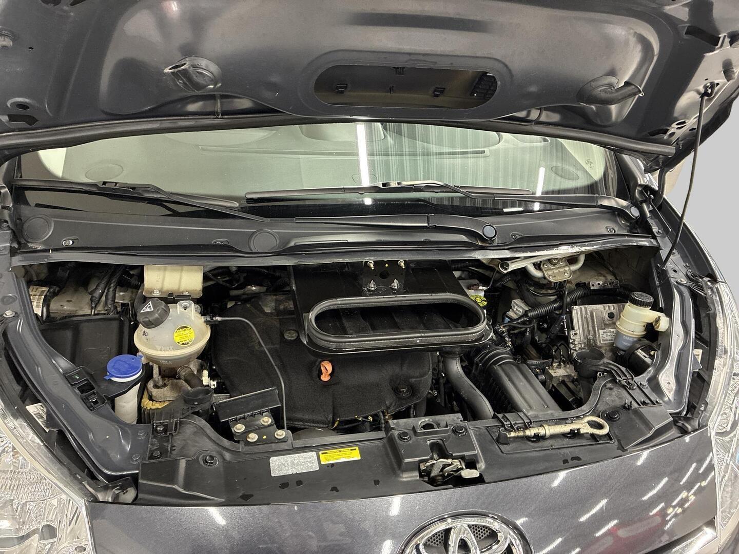 TOYOTA Proace 2013