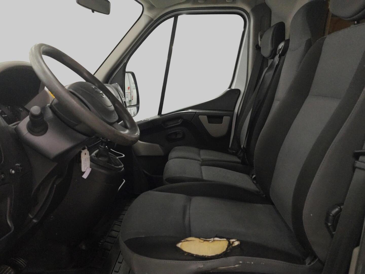 NISSAN NV400 2016