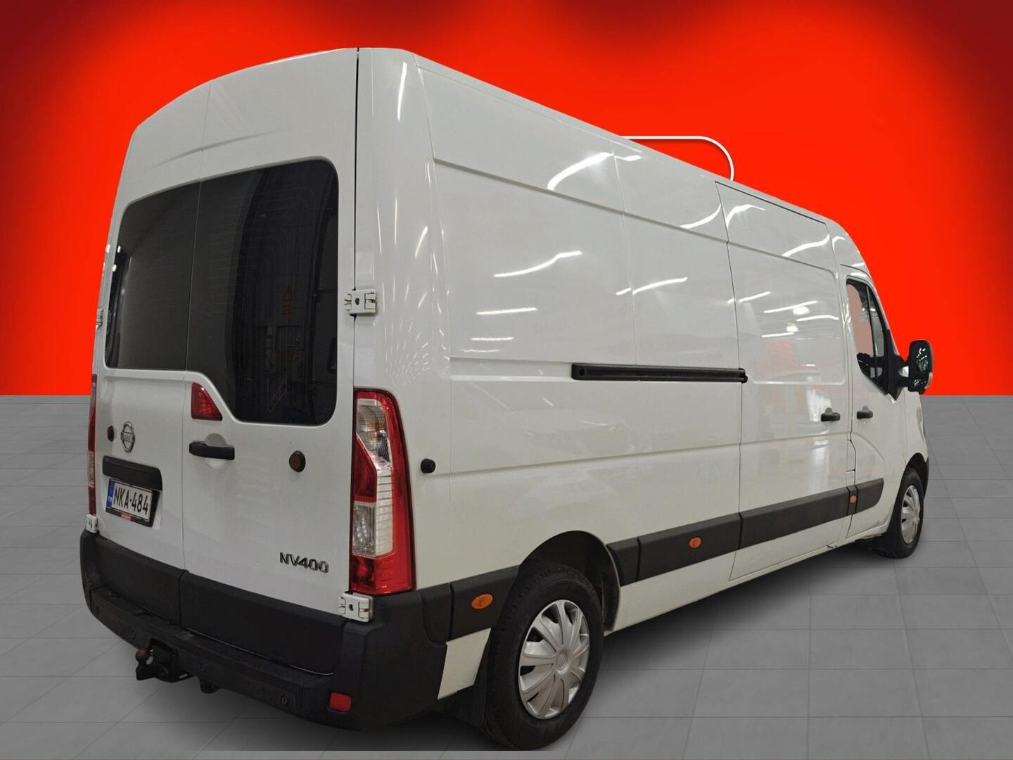 NISSAN NV400 2016