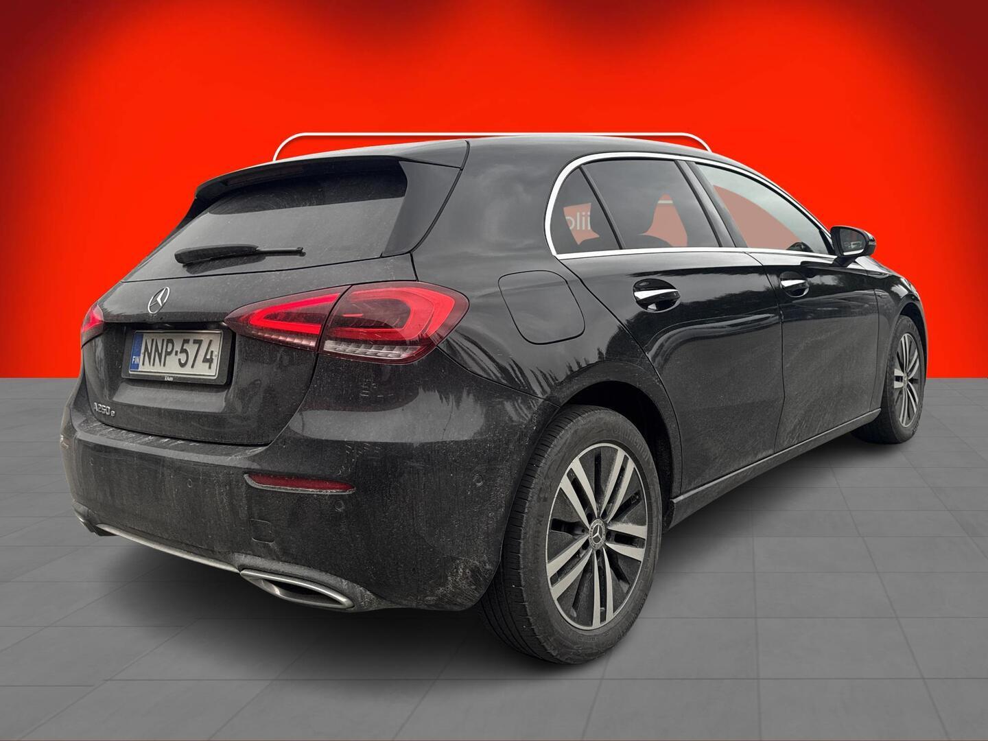 MERCEDES-BENZ A 2021