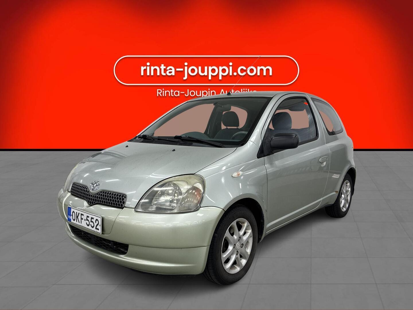 TOYOTA Yaris 2001