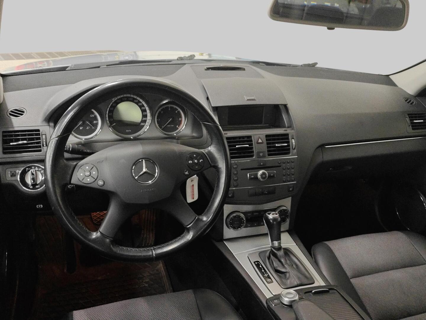 MERCEDES-BENZ C 2009