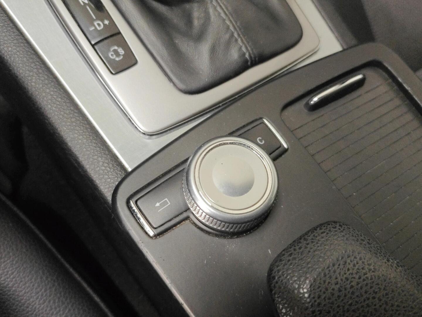 MERCEDES-BENZ C 2009