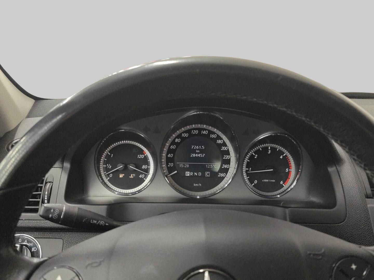 MERCEDES-BENZ C 2009