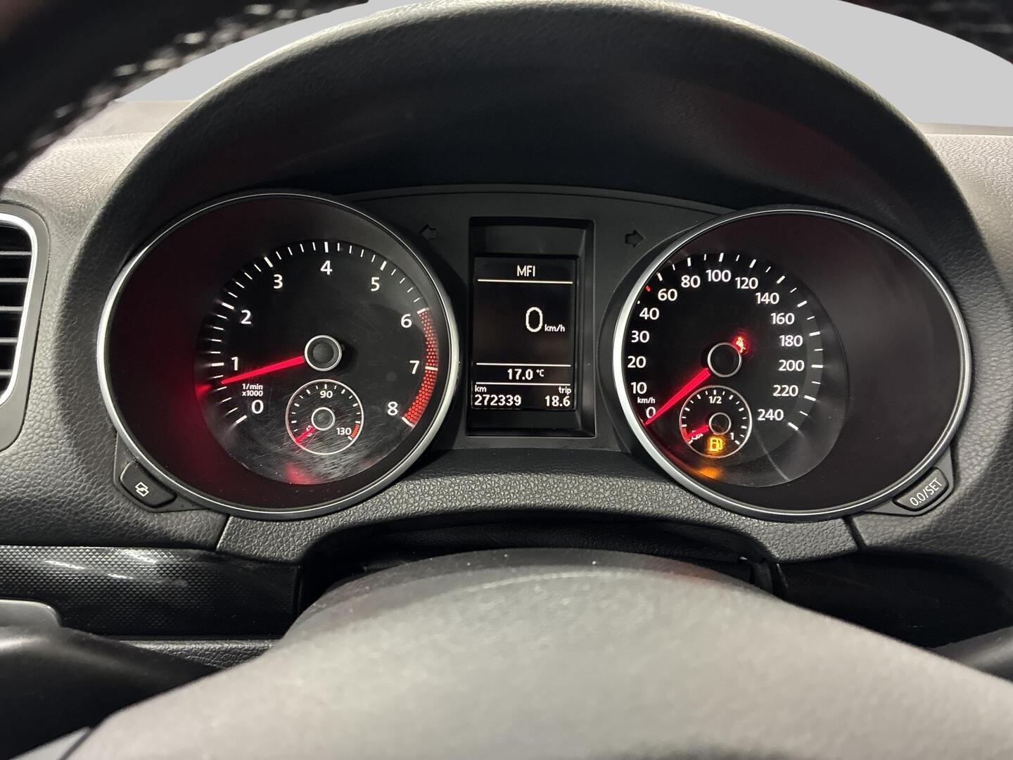 VOLKSWAGEN Golf 2010