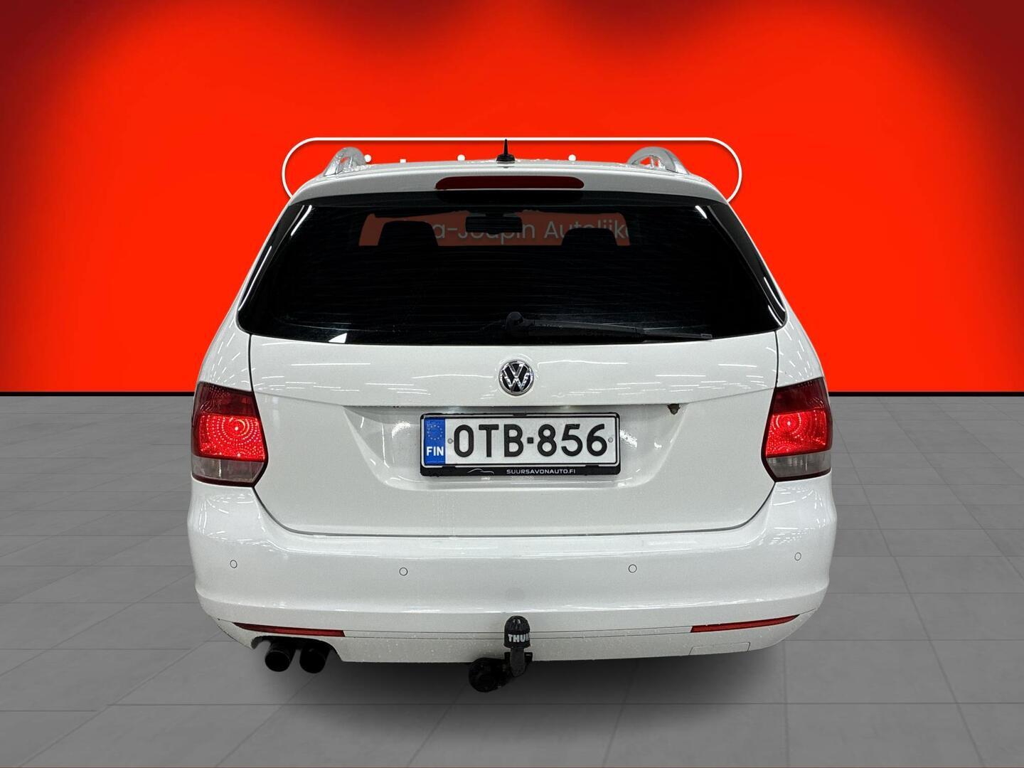 VOLKSWAGEN Golf 2010