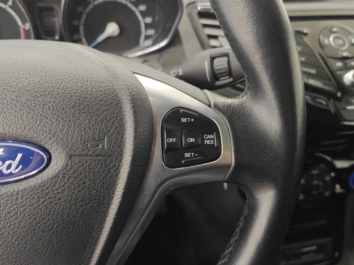 FORD Fiesta Van 2016