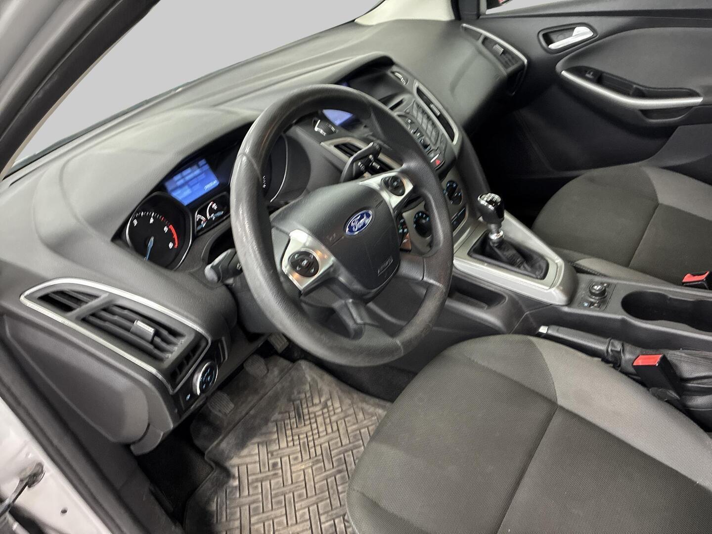 FORD Focus 2011