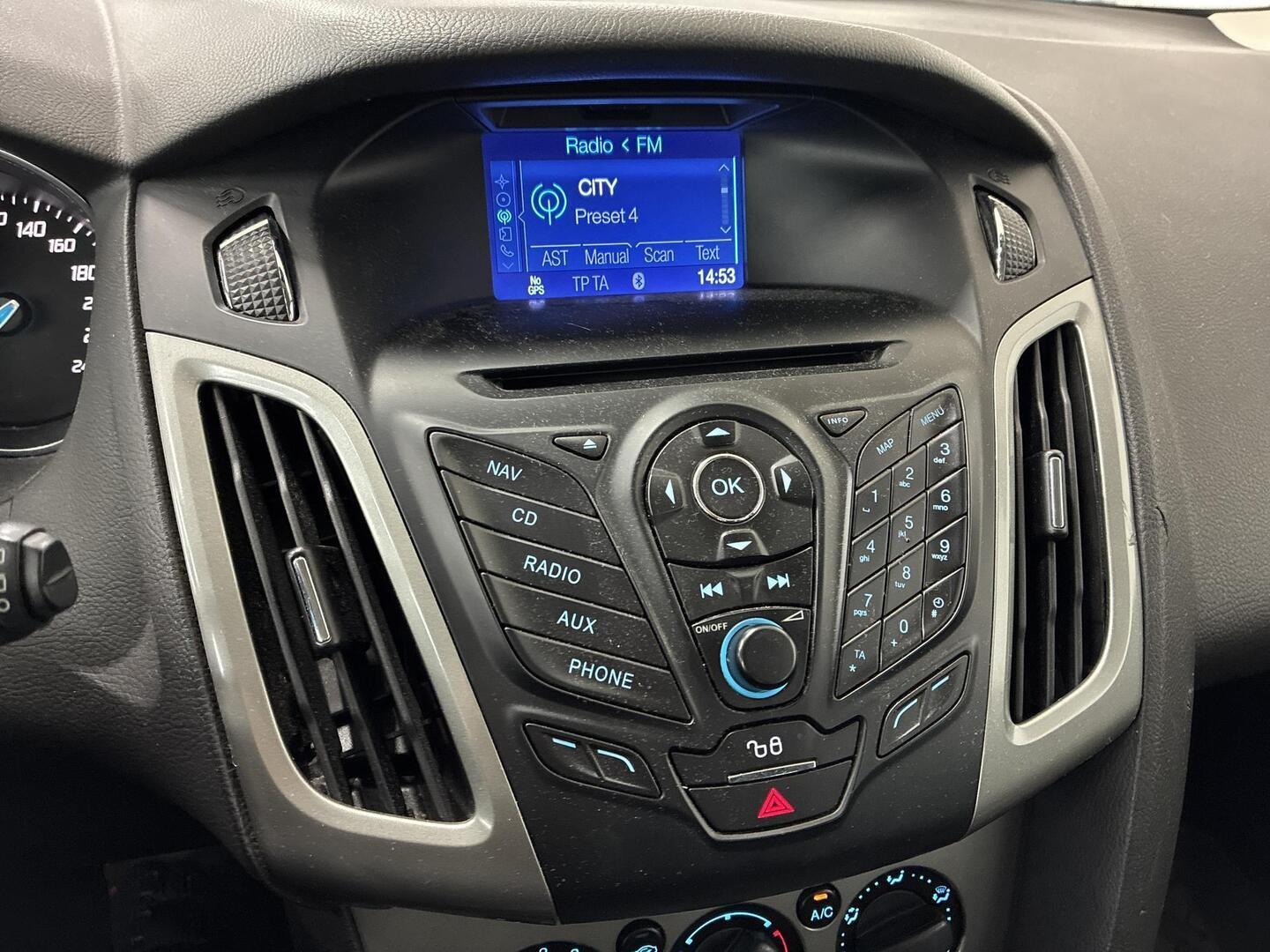 FORD Focus 2011