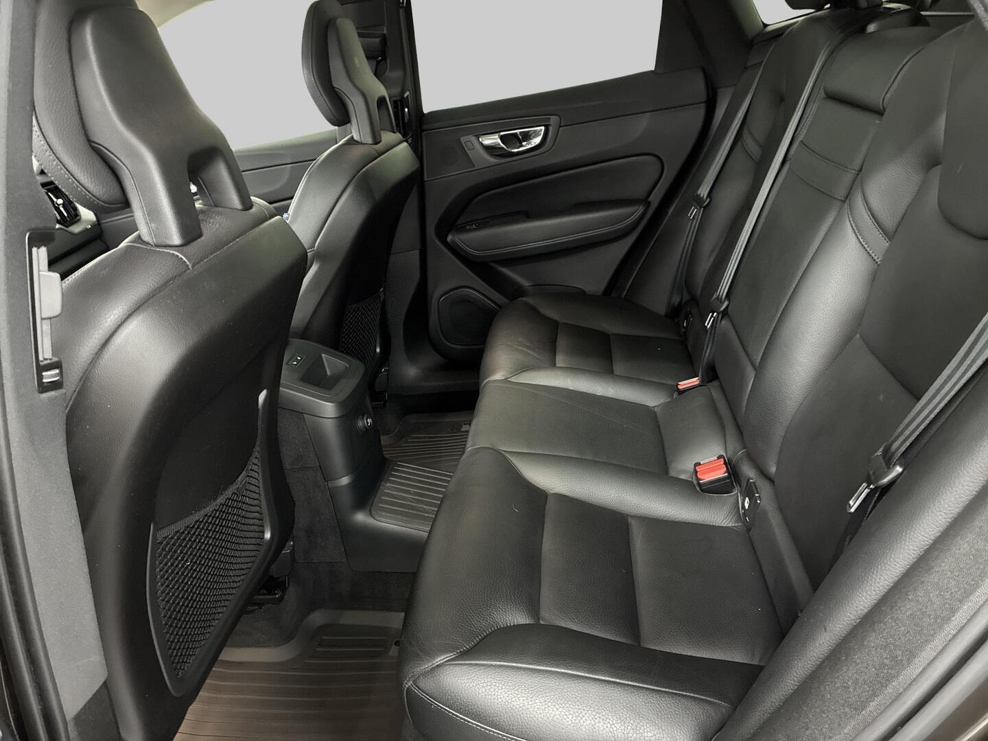 VOLVO XC60 2018