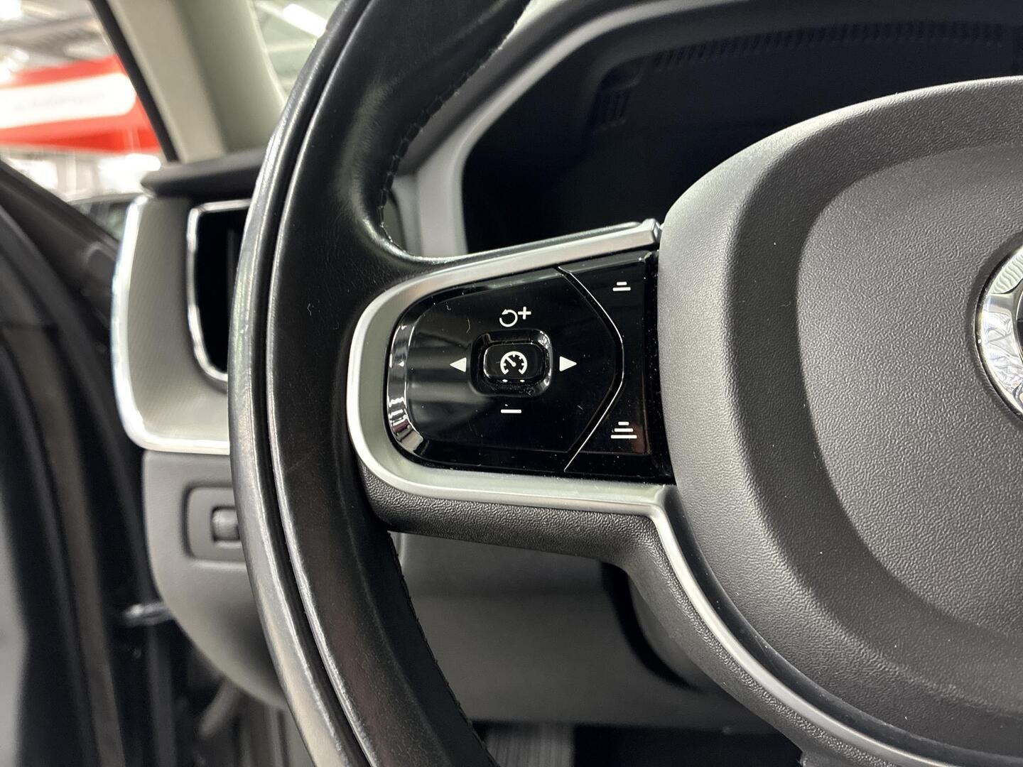 VOLVO XC60 2018