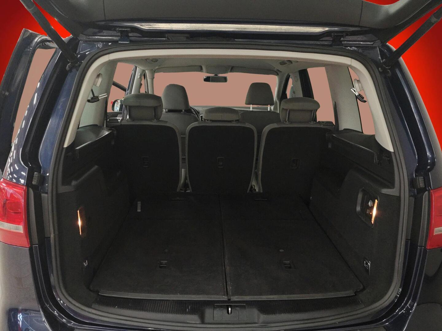 VOLKSWAGEN Sharan 2010