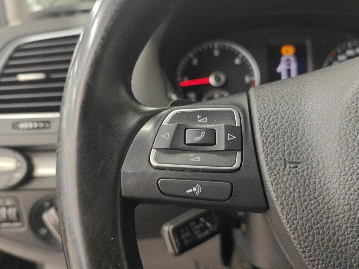 VOLKSWAGEN Sharan 2010