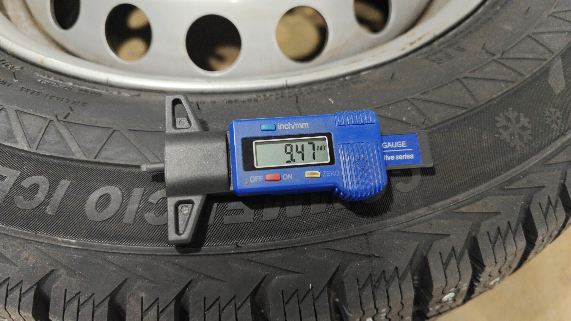 FORD TRANSIT CUSTOM 2023