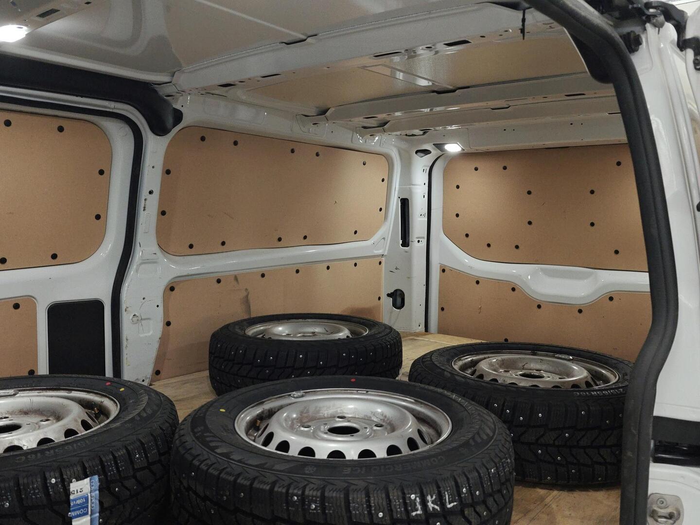 FORD TRANSIT CUSTOM 2023