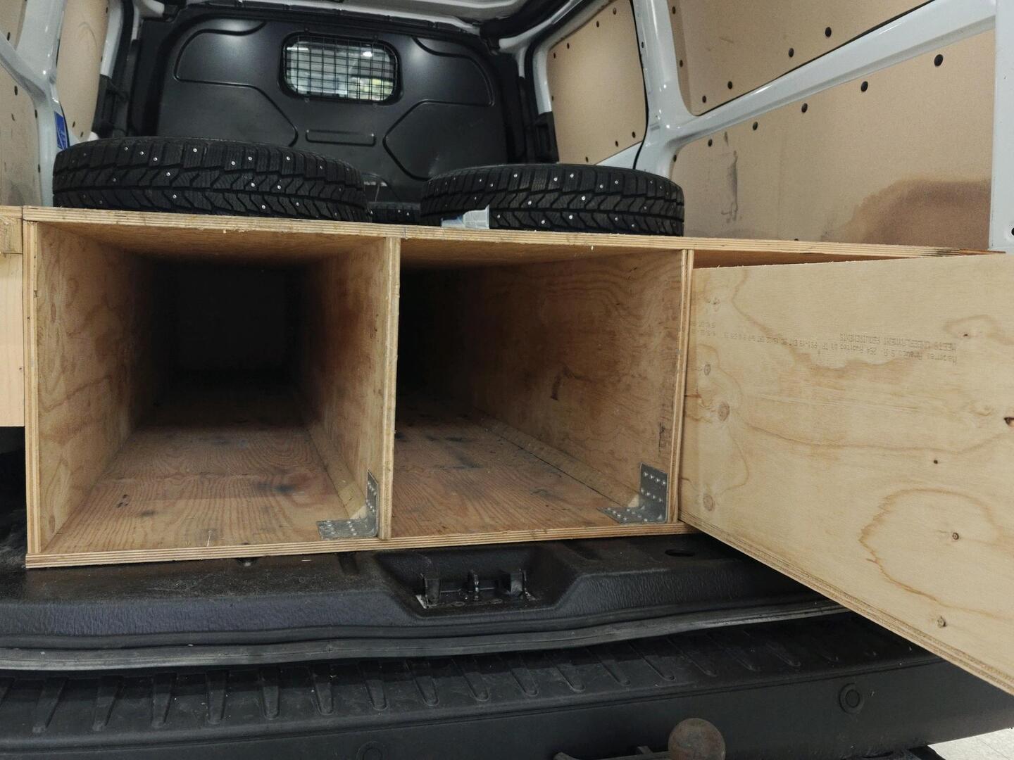 FORD TRANSIT CUSTOM 2023