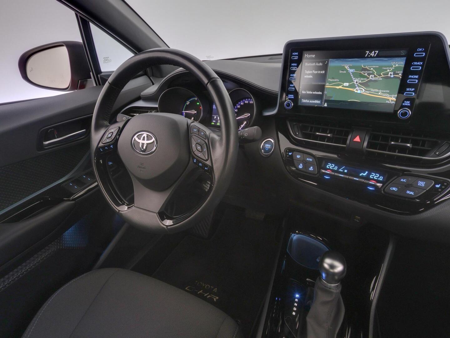 TOYOTA C-HR 2021