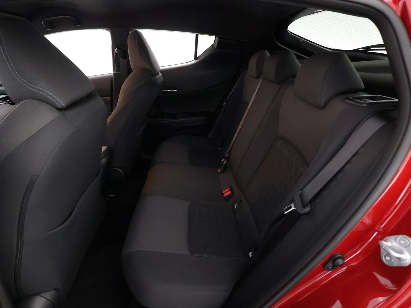 TOYOTA C-HR 2021