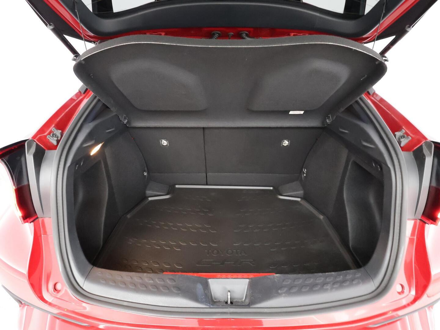 TOYOTA C-HR 2021
