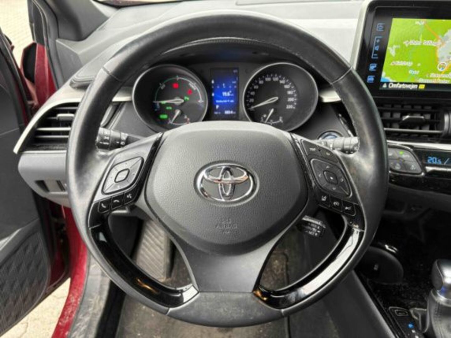 TOYOTA C-HR 2019
