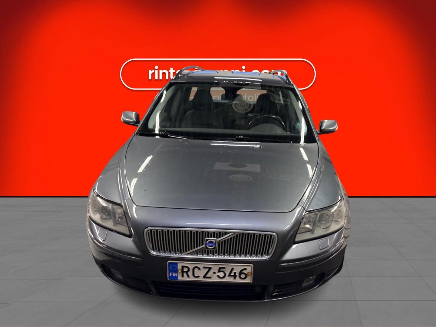 VOLVO V50 2004