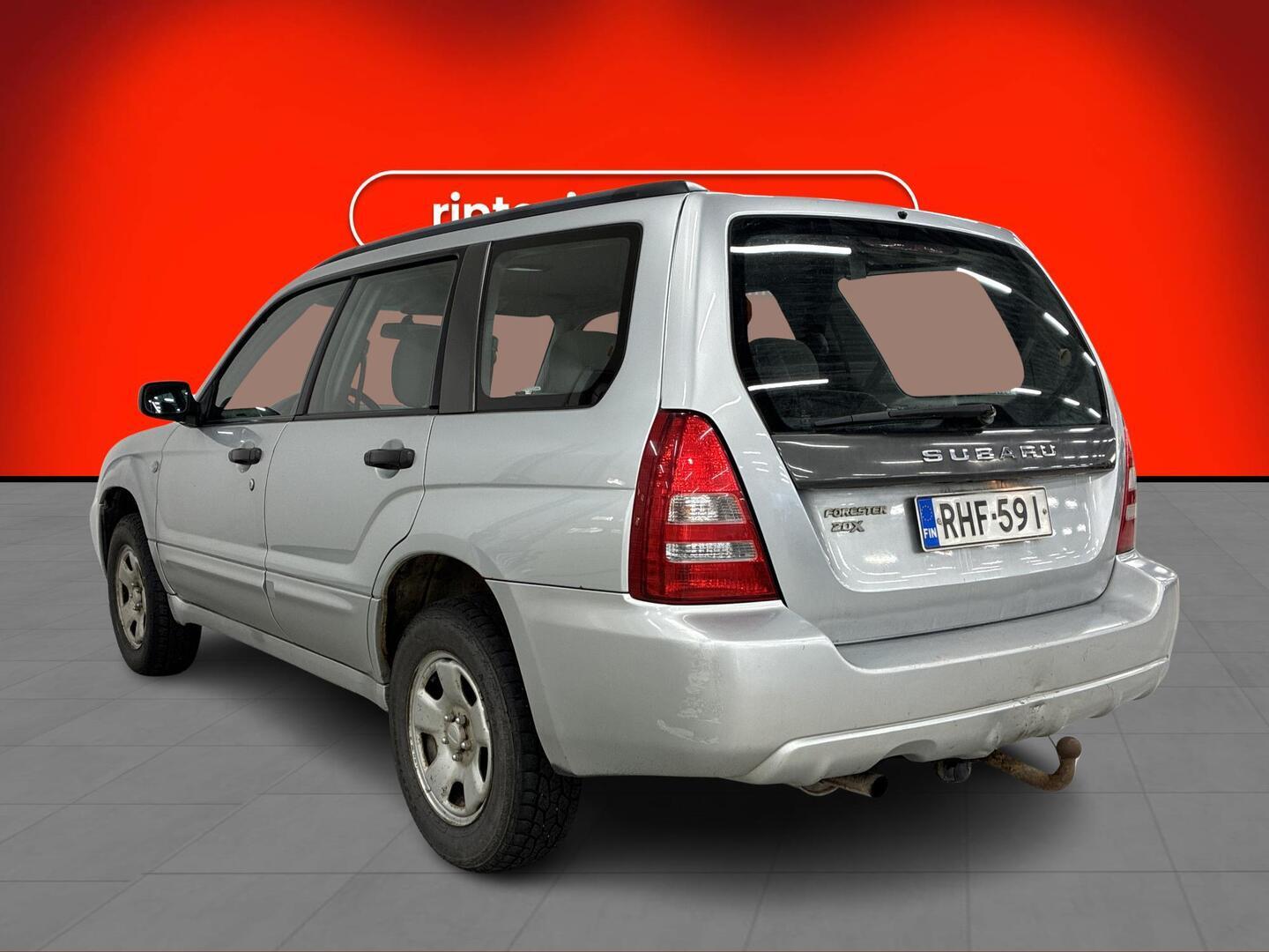 SUBARU Forester 2005