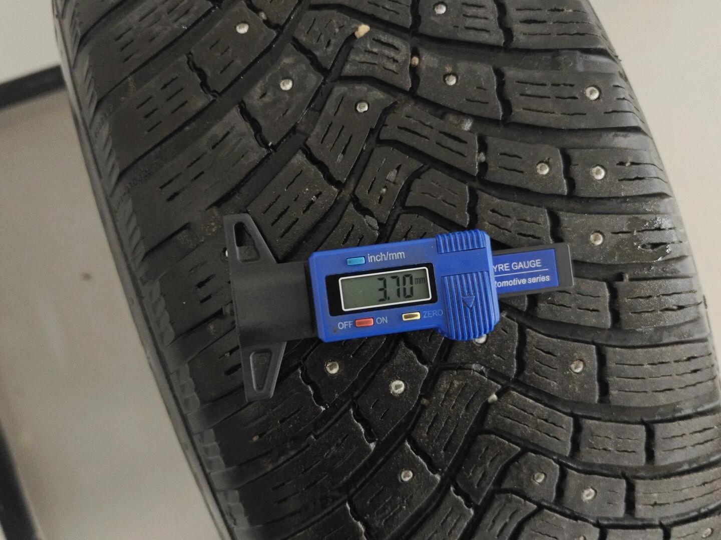 VOLVO V40 Cross Country 2013