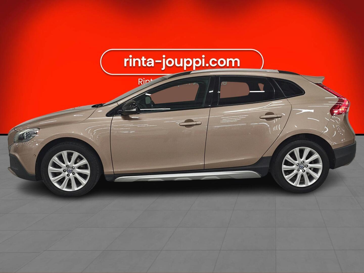 VOLVO V40 Cross Country 2013