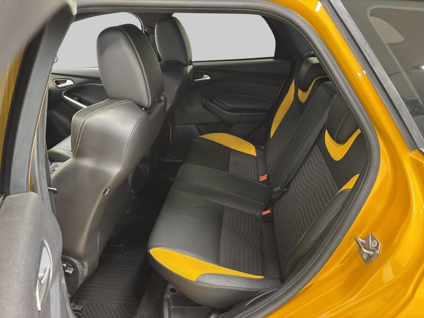 FORD Focus 2013