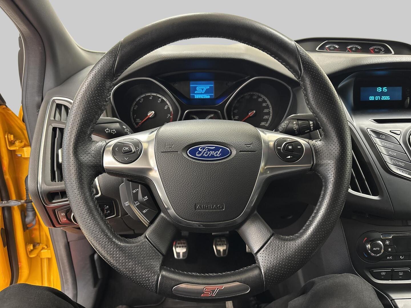 FORD Focus 2013