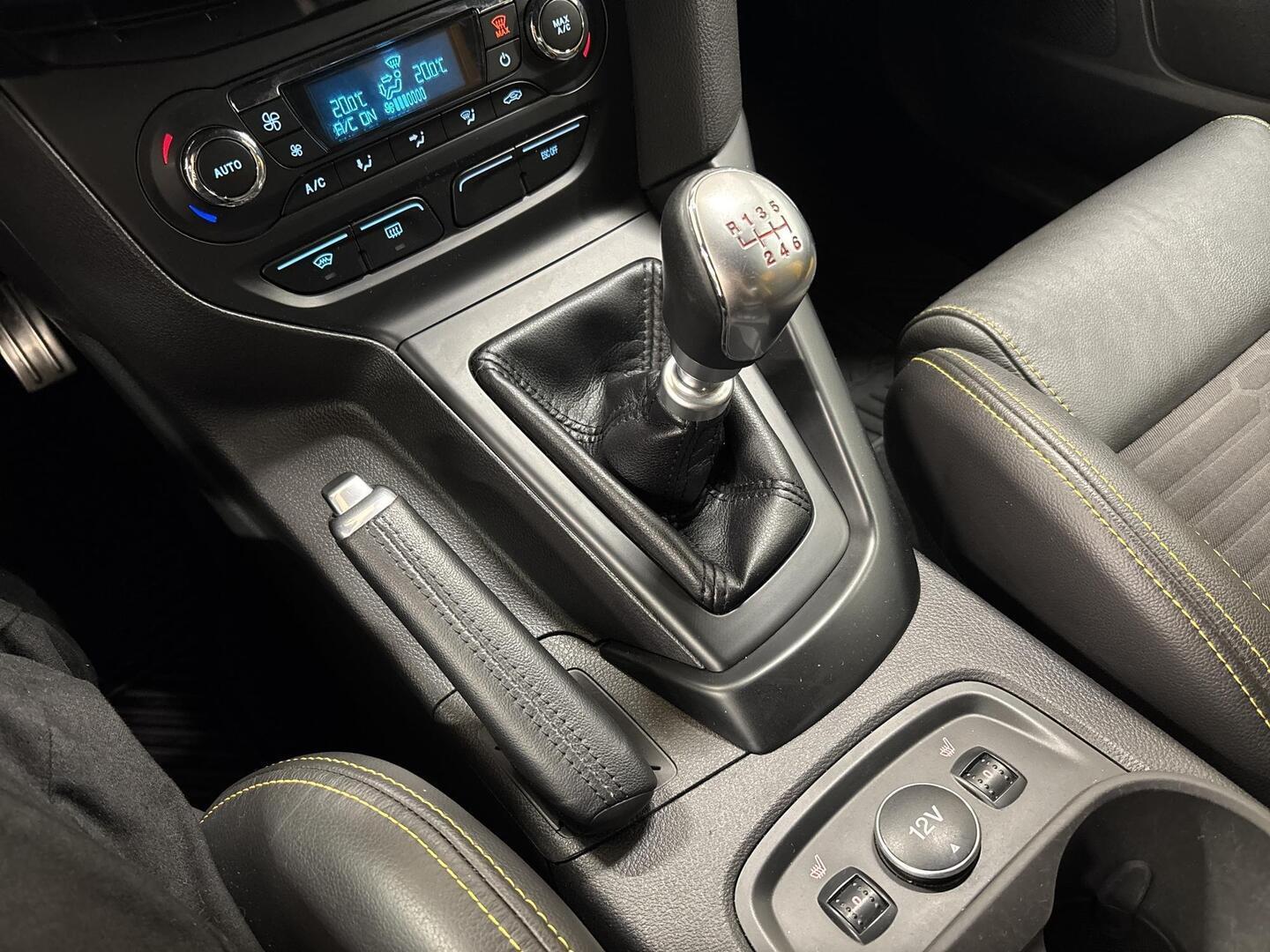 FORD Focus 2013