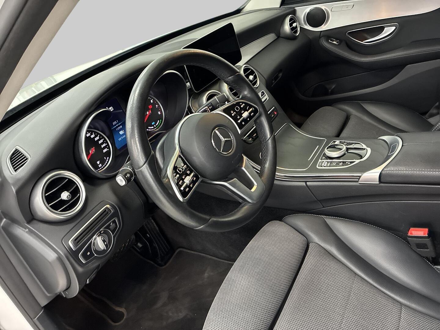 MERCEDES-BENZ C 2020