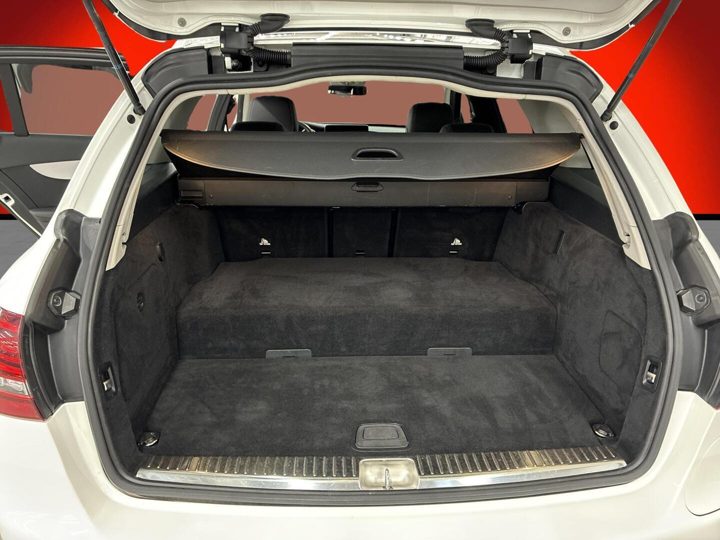 MERCEDES-BENZ C 2020