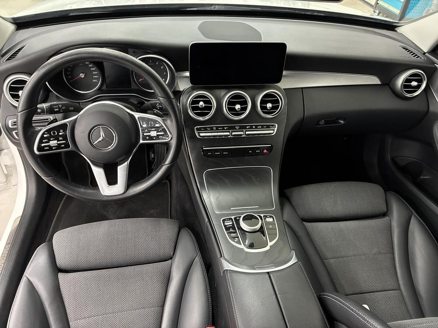 MERCEDES-BENZ C 2020