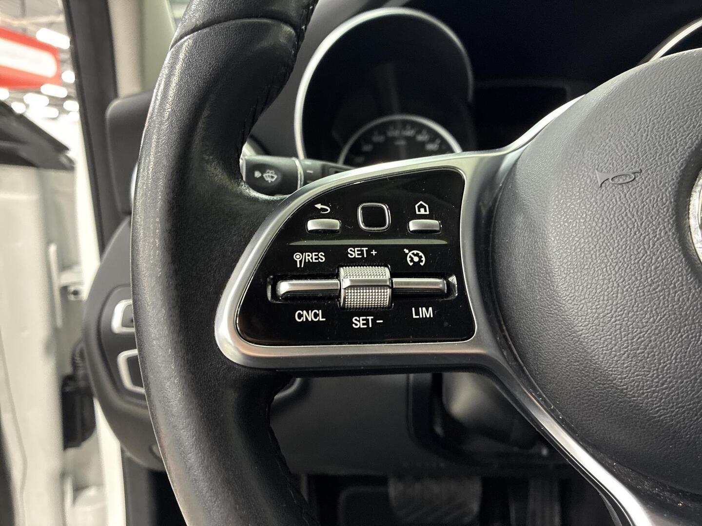 MERCEDES-BENZ C 2020