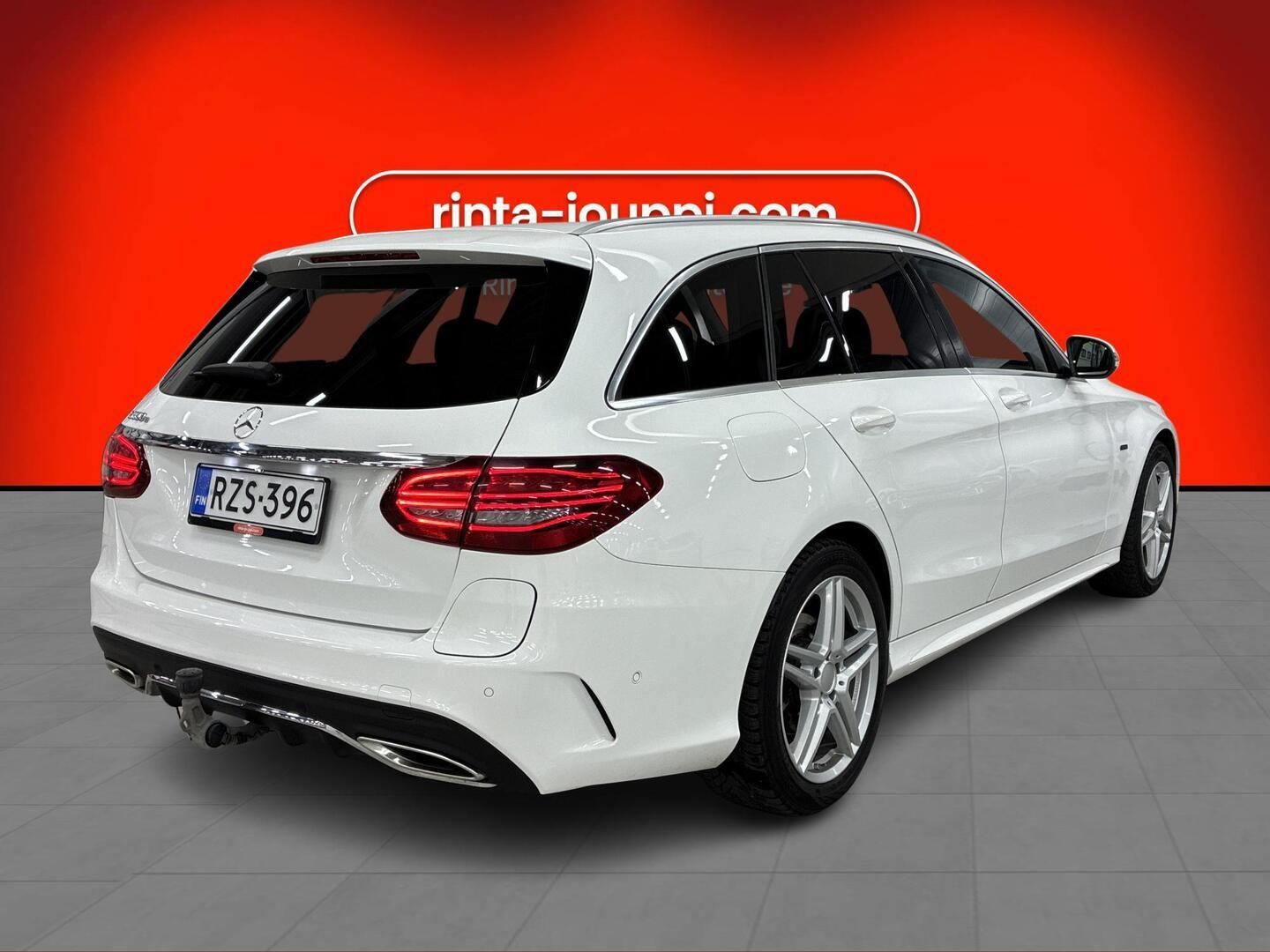 MERCEDES-BENZ C 2020