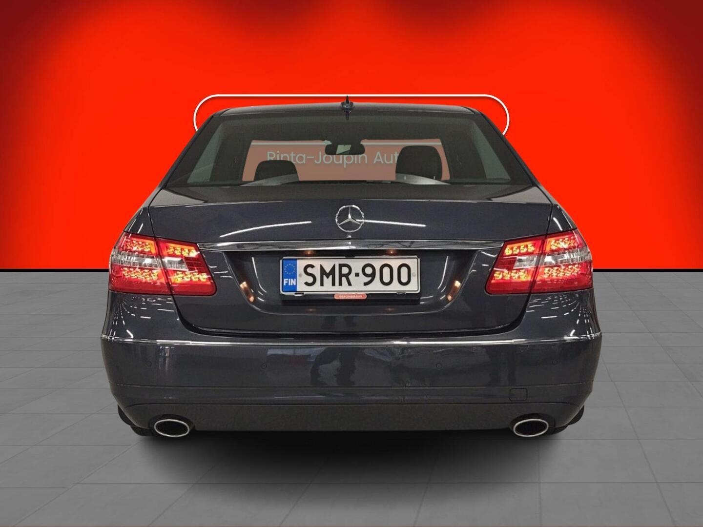 MERCEDES-BENZ E 2009
