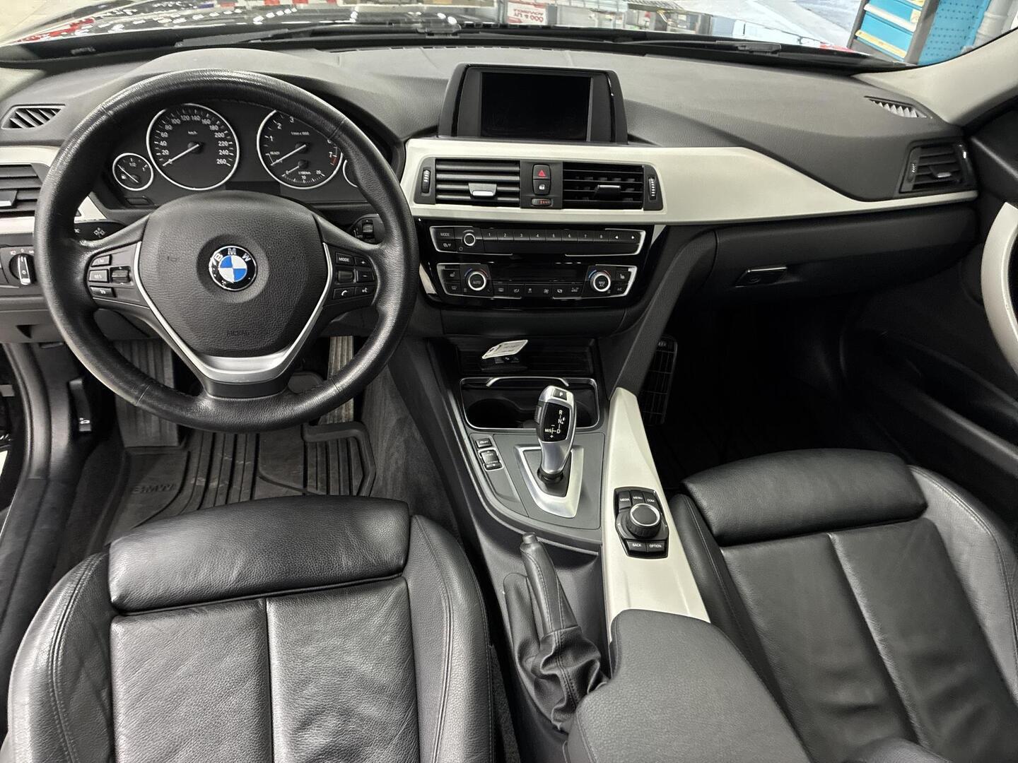 BMW 320 2018