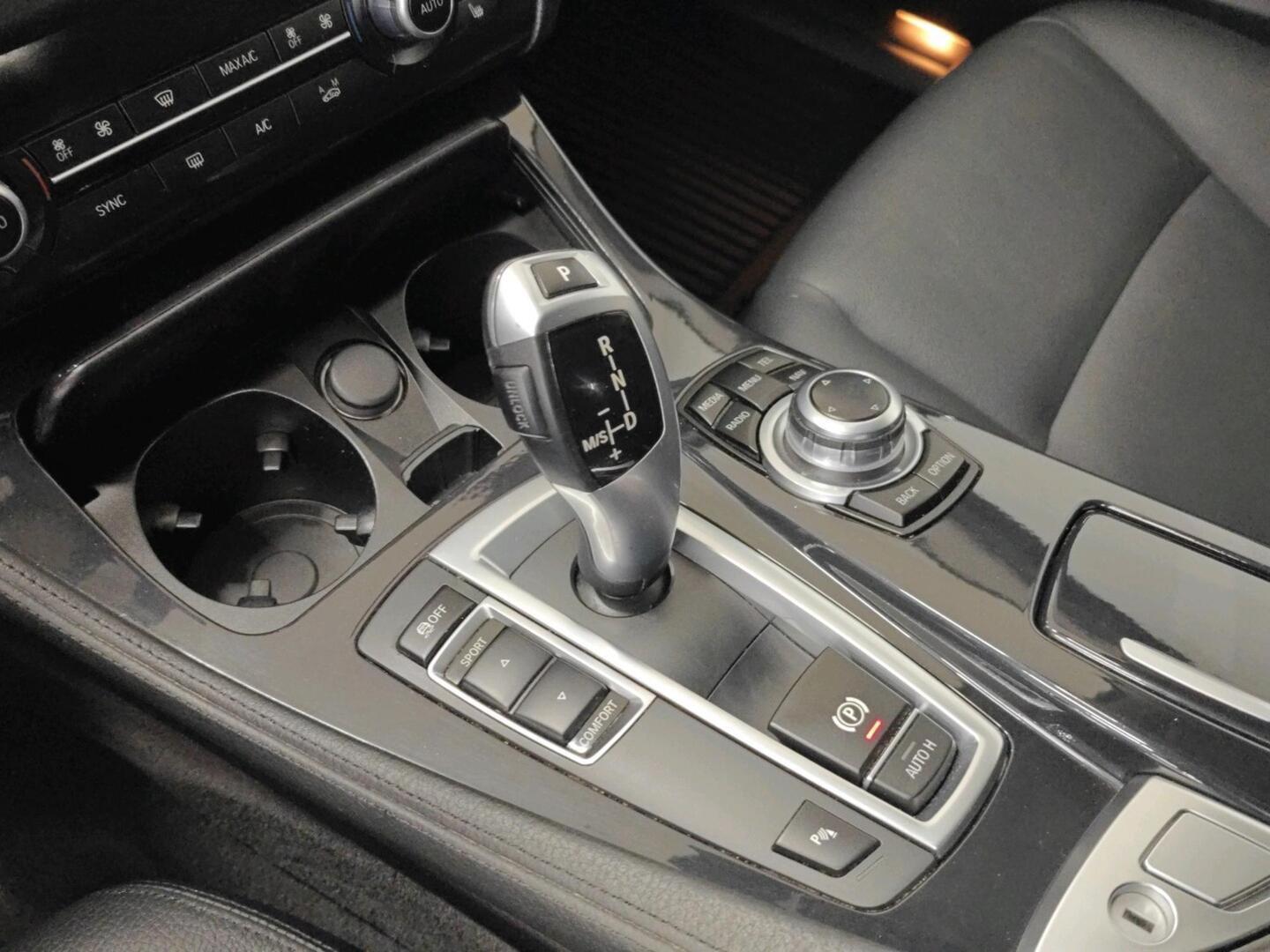 BMW 520 2015