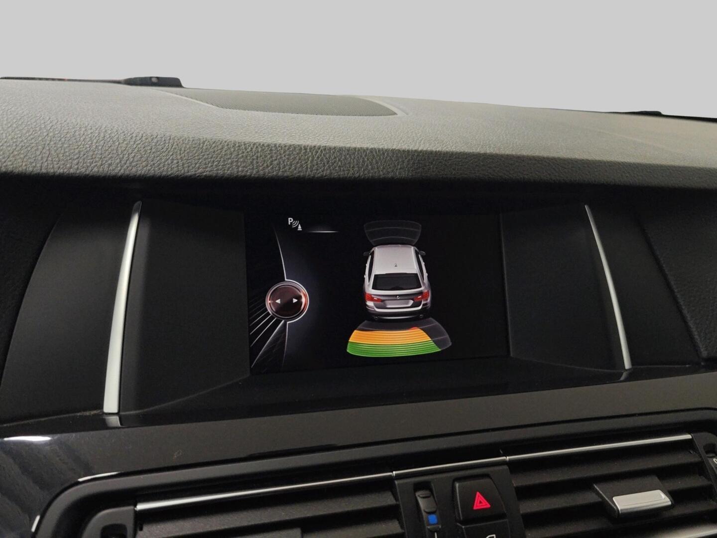 BMW 520 2015