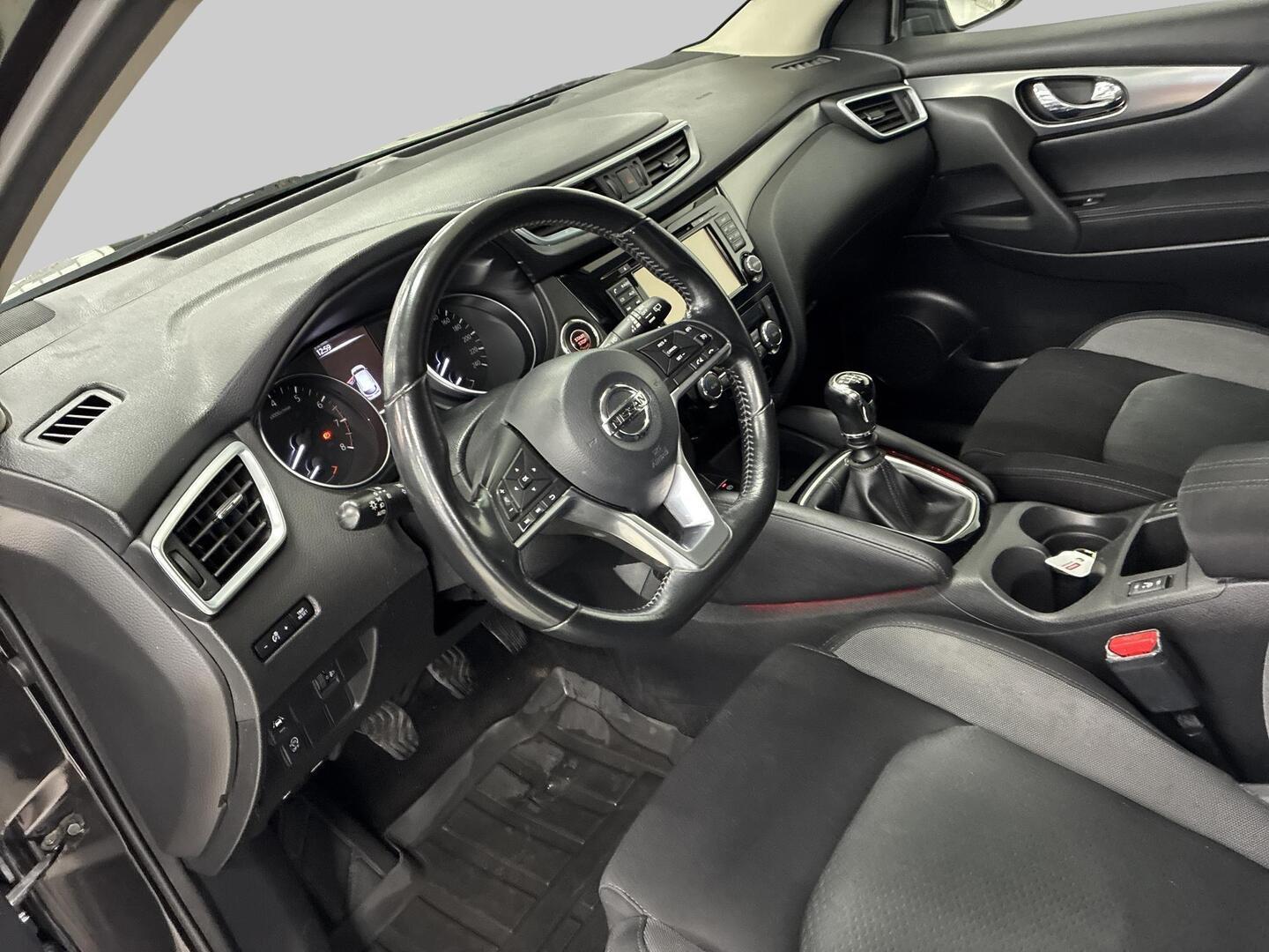 NISSAN Qashqai 2018